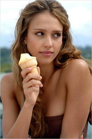 17 - Jessica Alba (actrice)