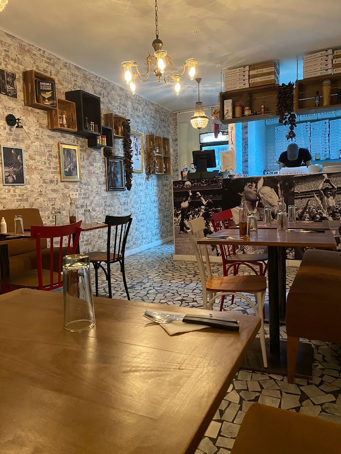 Bella Napoli, Rue Abdelhafidh El Mekki, Site archéologique de Carthage, Tunis, TN