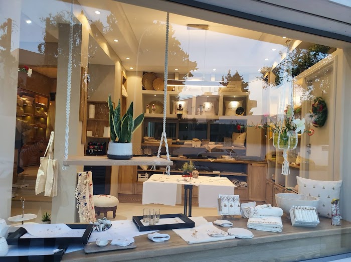 Boîte à Cerise, Rue Harroun Errachid, 32, Mutuelleville, Tunis, TN