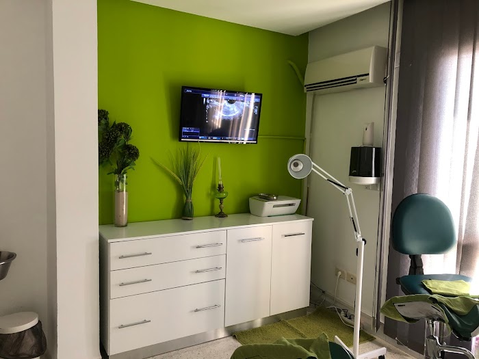 Cabinet de Gynécologie obstétrique Dr Walid DENGUEZLI, Stationn de bus, al akwaw, Gouvernorat de Sousse, TN