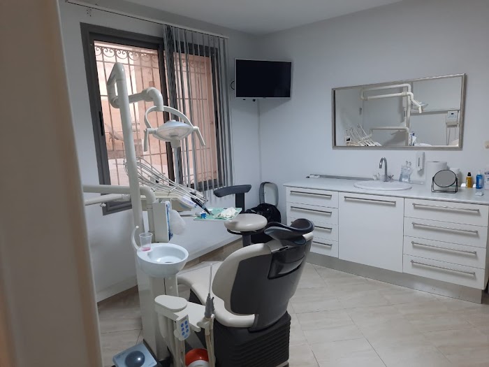 Cabinet de Parodontologie et d'Implantologie Orale - Dr Hichem Messaoudi, Sousse, Sousse, TN
