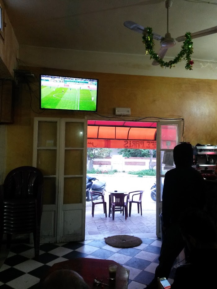 Café Paris, ave Bourguiba, Menzel Abderrahmen, Gouvernorat de Bizerte, TN