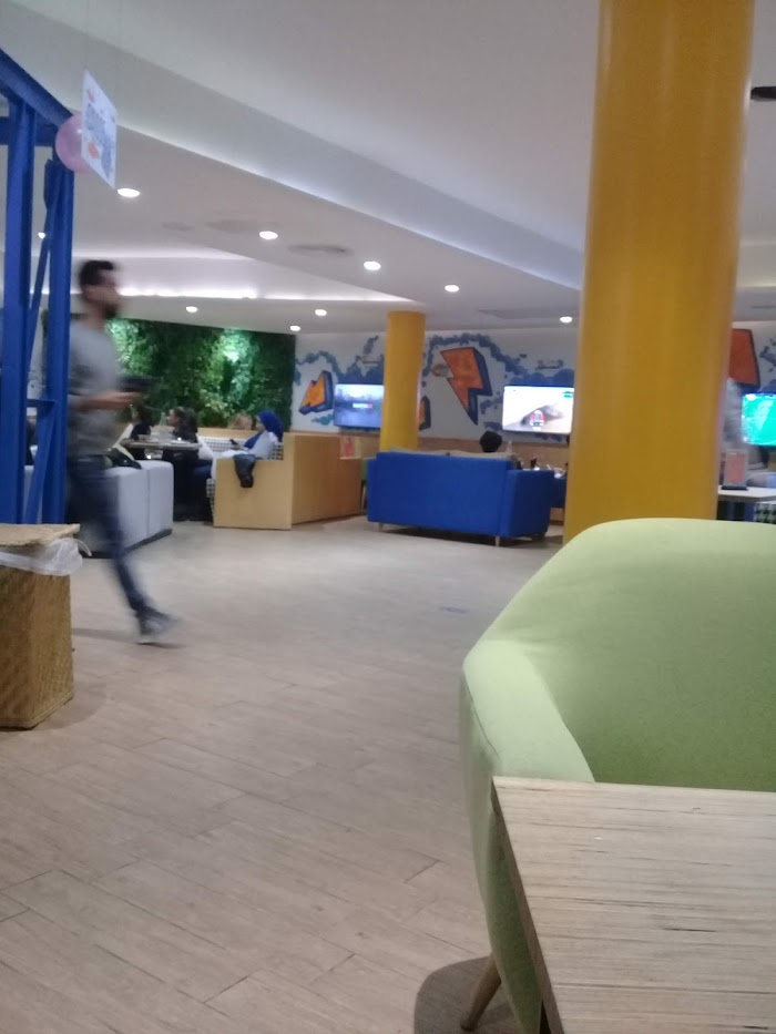 Geek Ennasr, Ave Ariana Les Roses, Ariana, Tunis, TN