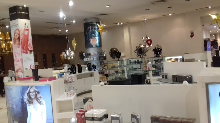 Hamila Duty Free Shop, ط و 8, 50, Tunis, Tunis, TN