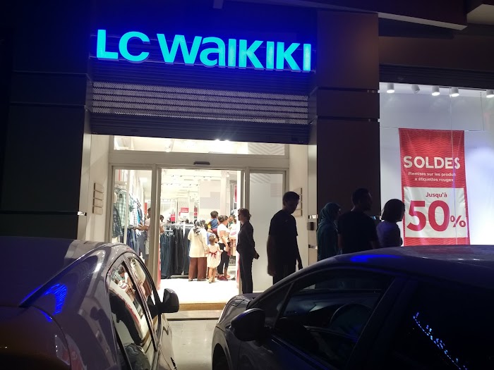 LC Waikiki, Av. de Yasser Arafat, بحي, Gouvernorat de Sousse, TN