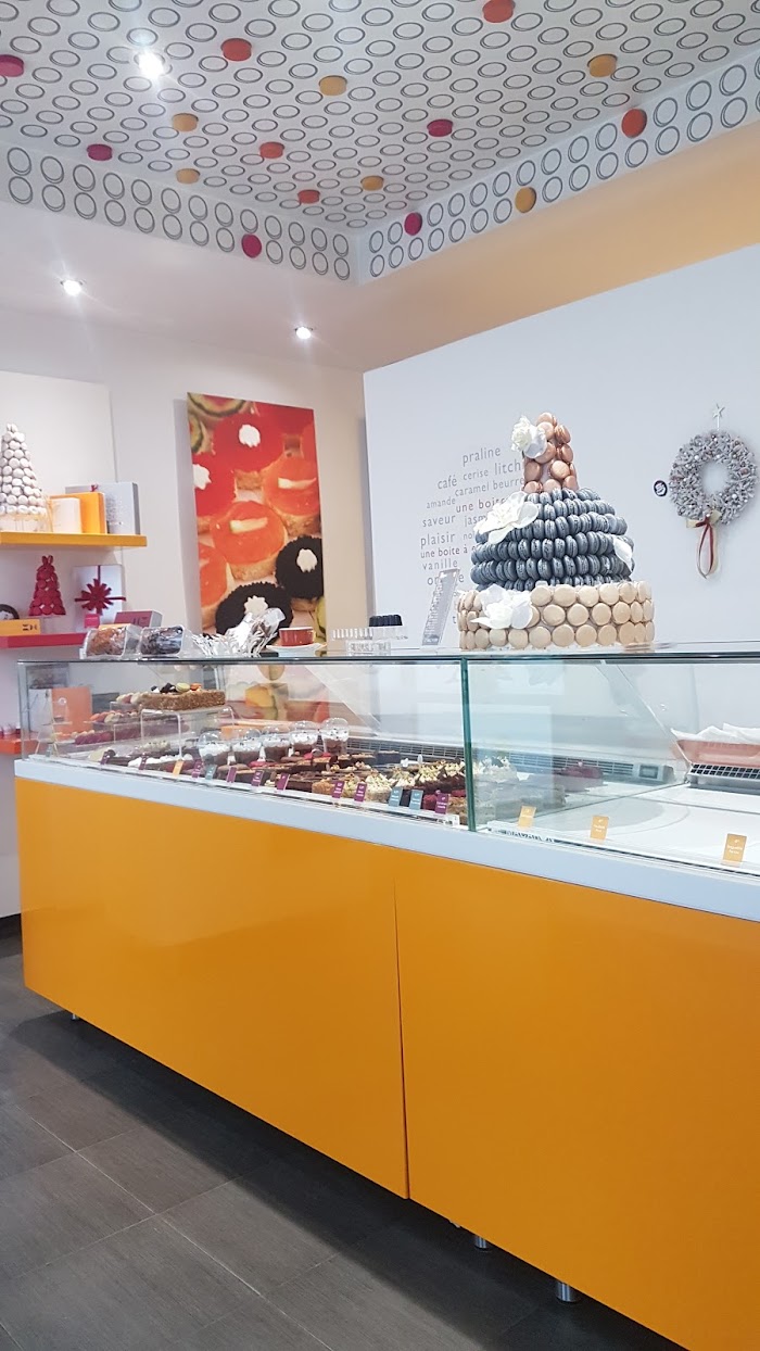 Le Macaron Bouzguenda, Av. du Japon, 45, Cité Monplaisir et Borgel, Tunis, TN