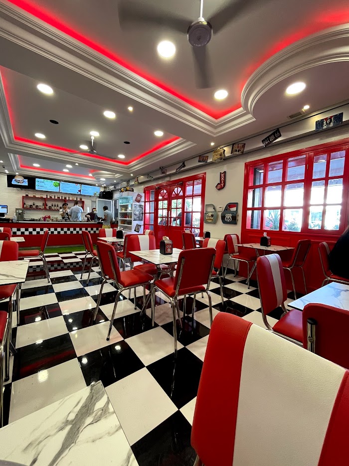 Moe's Diner Sousse, Av. Khezama, Sousse, Gouvernorat de Sousse, TN