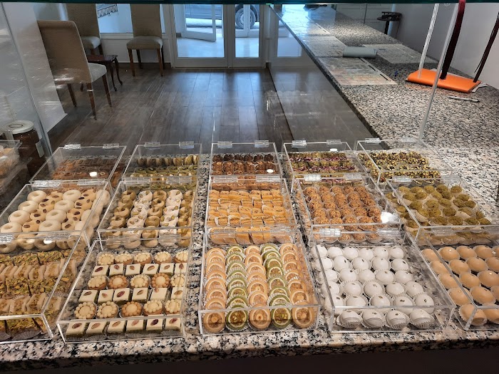 Pâtisserie Mme Jedidi Labiba, Rue Imam Abou Hanifa, 5, Ariana, Tunis, TN