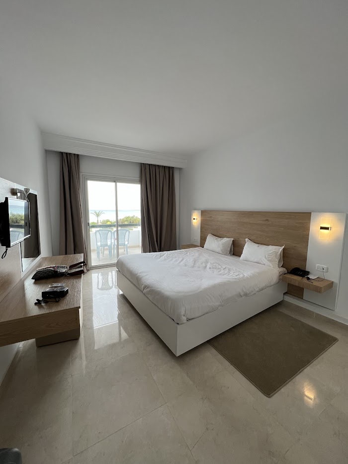 Sandra Beach, Av. Taher Sfar, Hiboun, Gouvernorat de Mahdia, TN