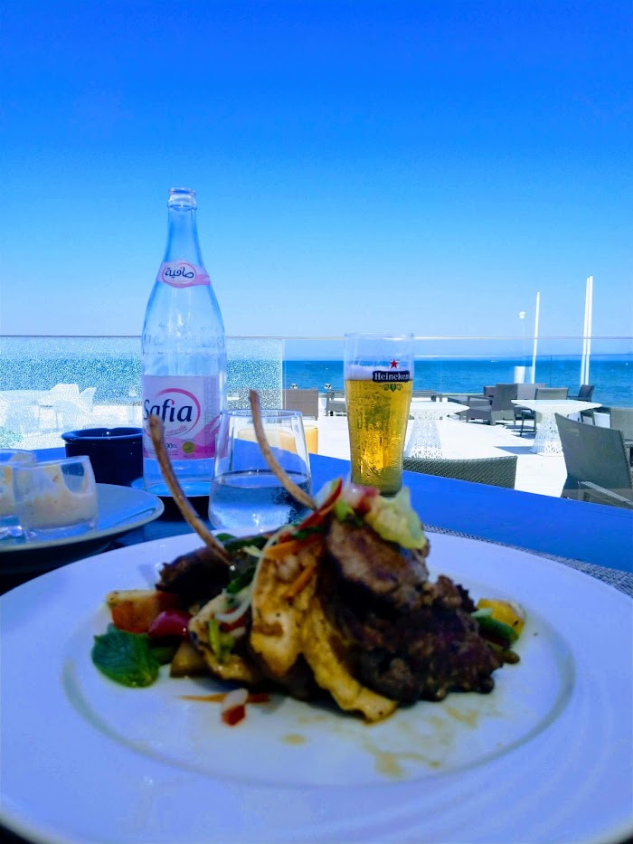 The Breeze, Av. Taieb Mhiri, Marsa, Tunis, TN