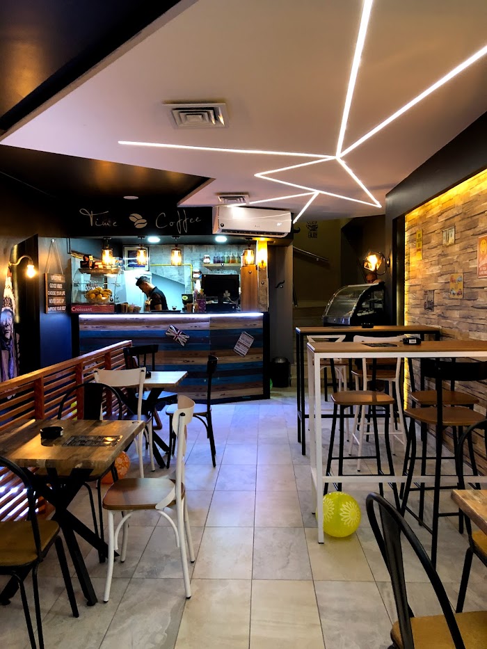 The Wolf Coffee, Av. Habib Bourguiba, 8, Hammamet, Nabeul, TN