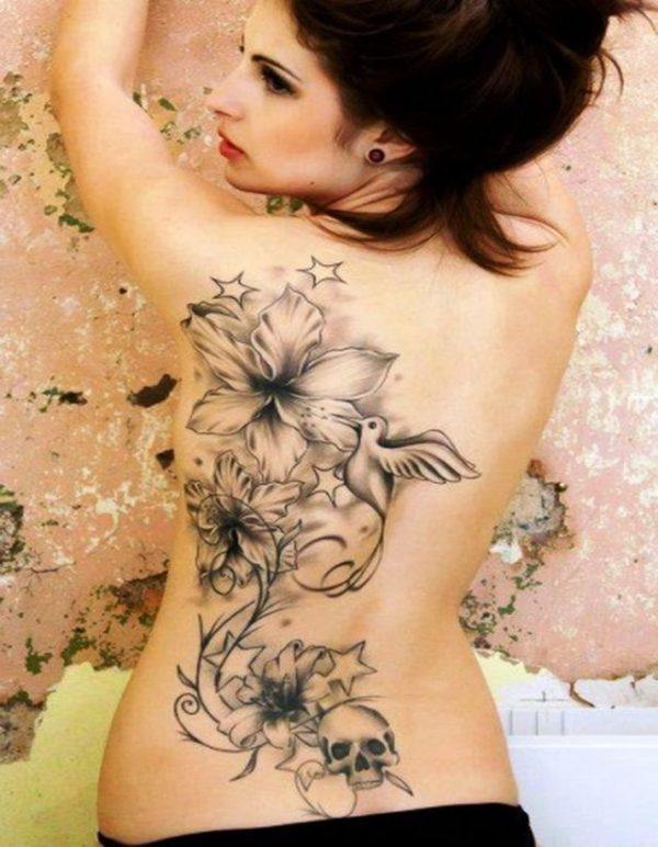 conception de tatouage au dos 