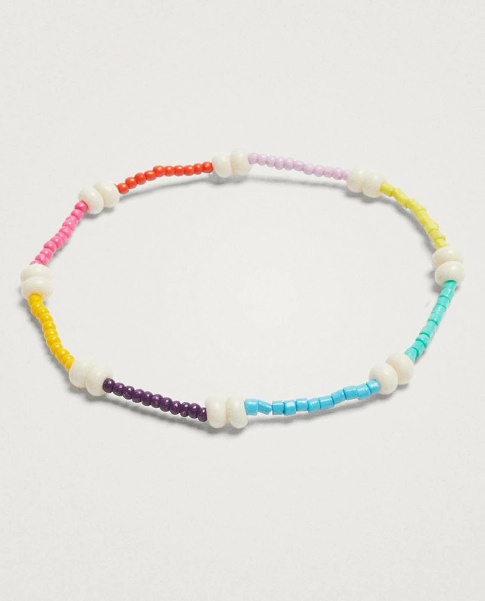 Bracelets de perles de couleurs assorties pour femmes