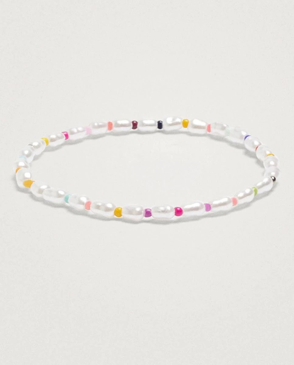 Bracelets de perles de couleurs assorties pour femmes