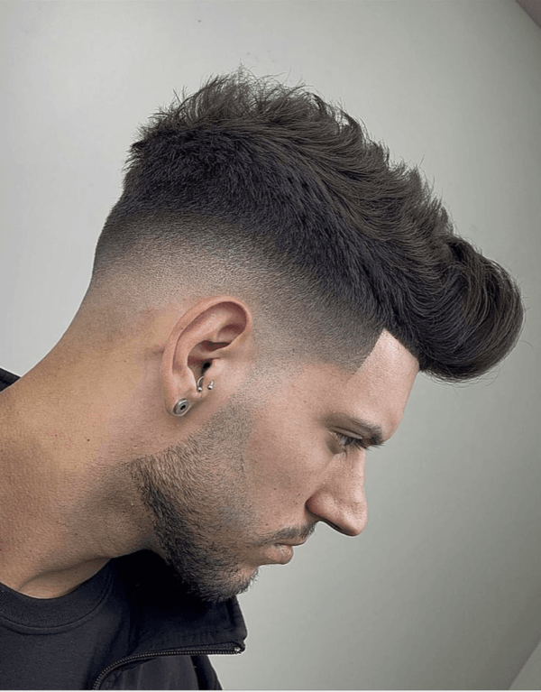 Meilleures coiffures pour les photos d'hommes avec des dégradés de V-Wig