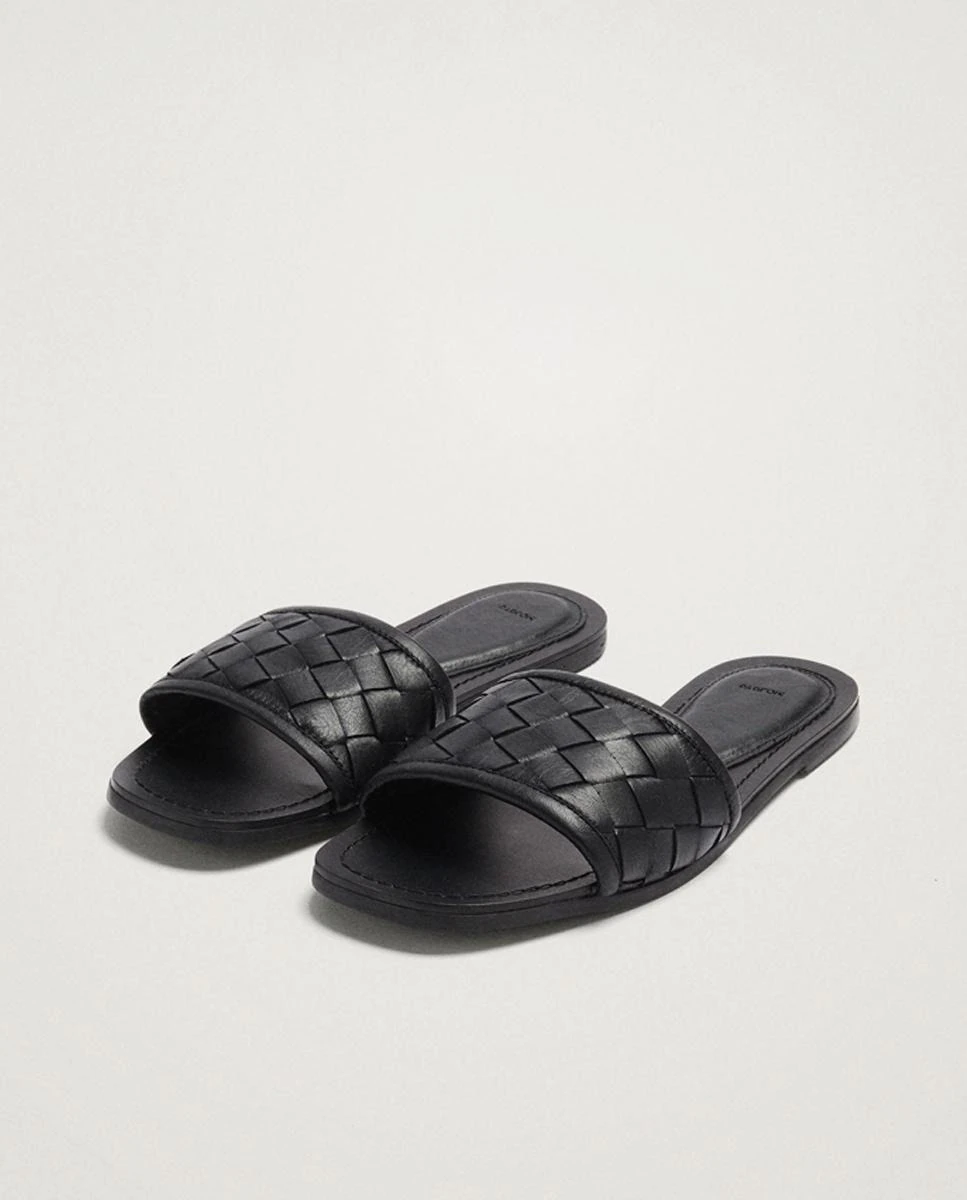 Sandales plates épaisses noires