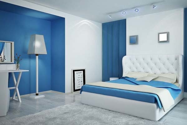 Chambre intérieure de style aux couleurs blanches et bleues