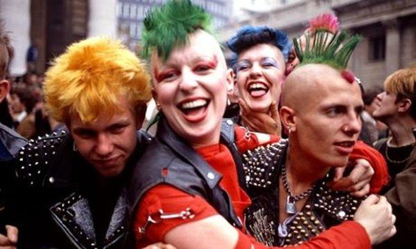 Tribu urbaine punk chic des années 80 3