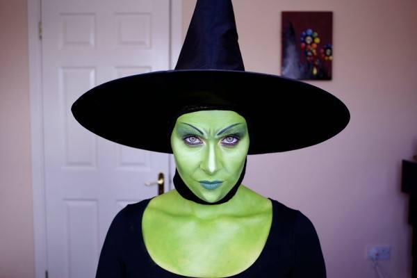 Maquillage effrayant de sorcière Halloween 2014