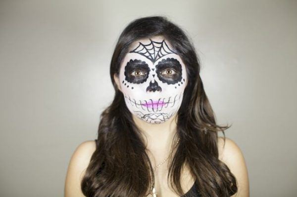 Katrina Halloween Makeup Comment faire étape par étape Détails du visage