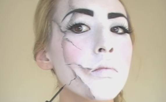 Maquillage Halloween Doll Étape 8 Blur Shatter 3