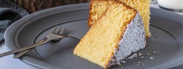 La recette d'éponge au lait chaud que nous aimions quand nous étions enfants, maintenant nous l'adorons pour le petit déjeuner