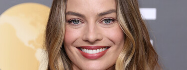 Golden Globes 2023 : le nail art de Margot Robbie est délicat et magnifique, parfait pour une mariée