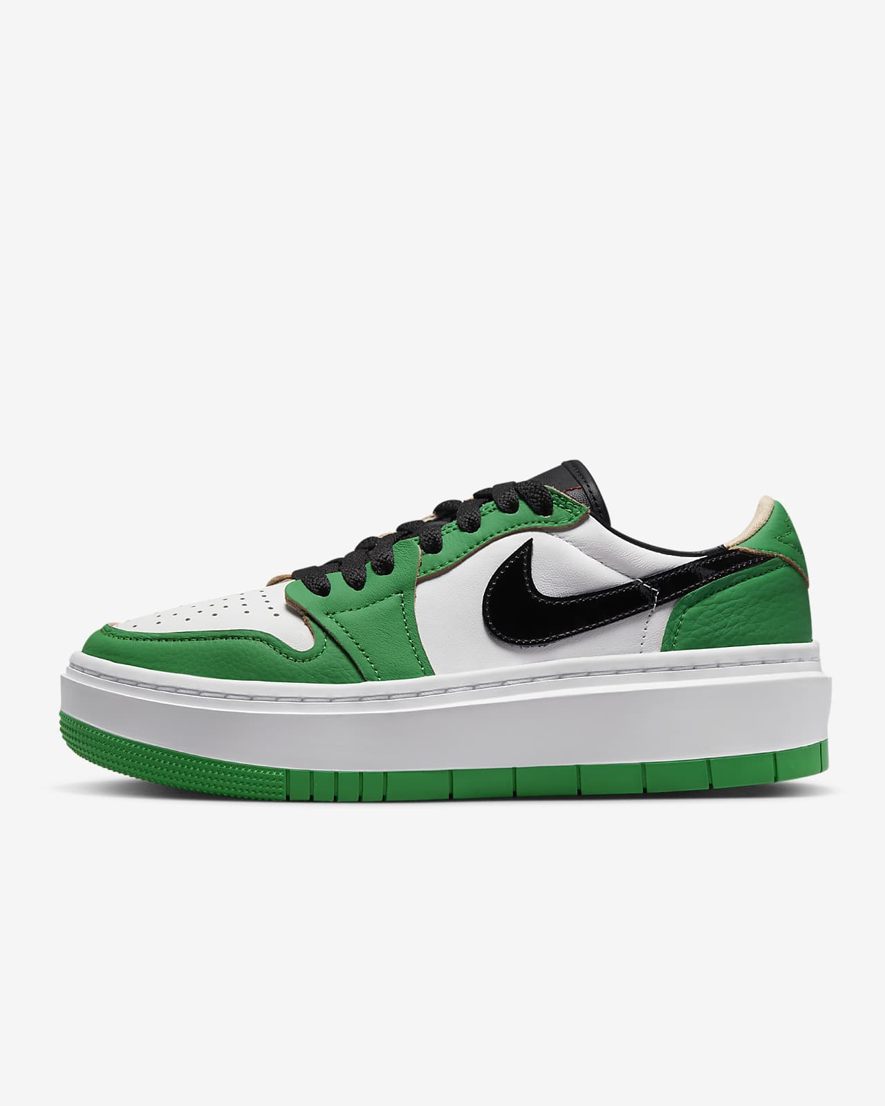 Cette version améliore la magie originale de l'AJ1 et fait une déclaration avec une plate-forme et une zone de cheville à profil bas.