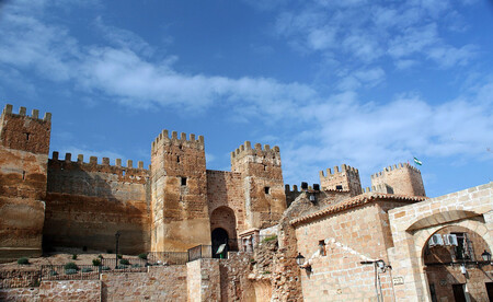 Façade du château de Banos de la Encina