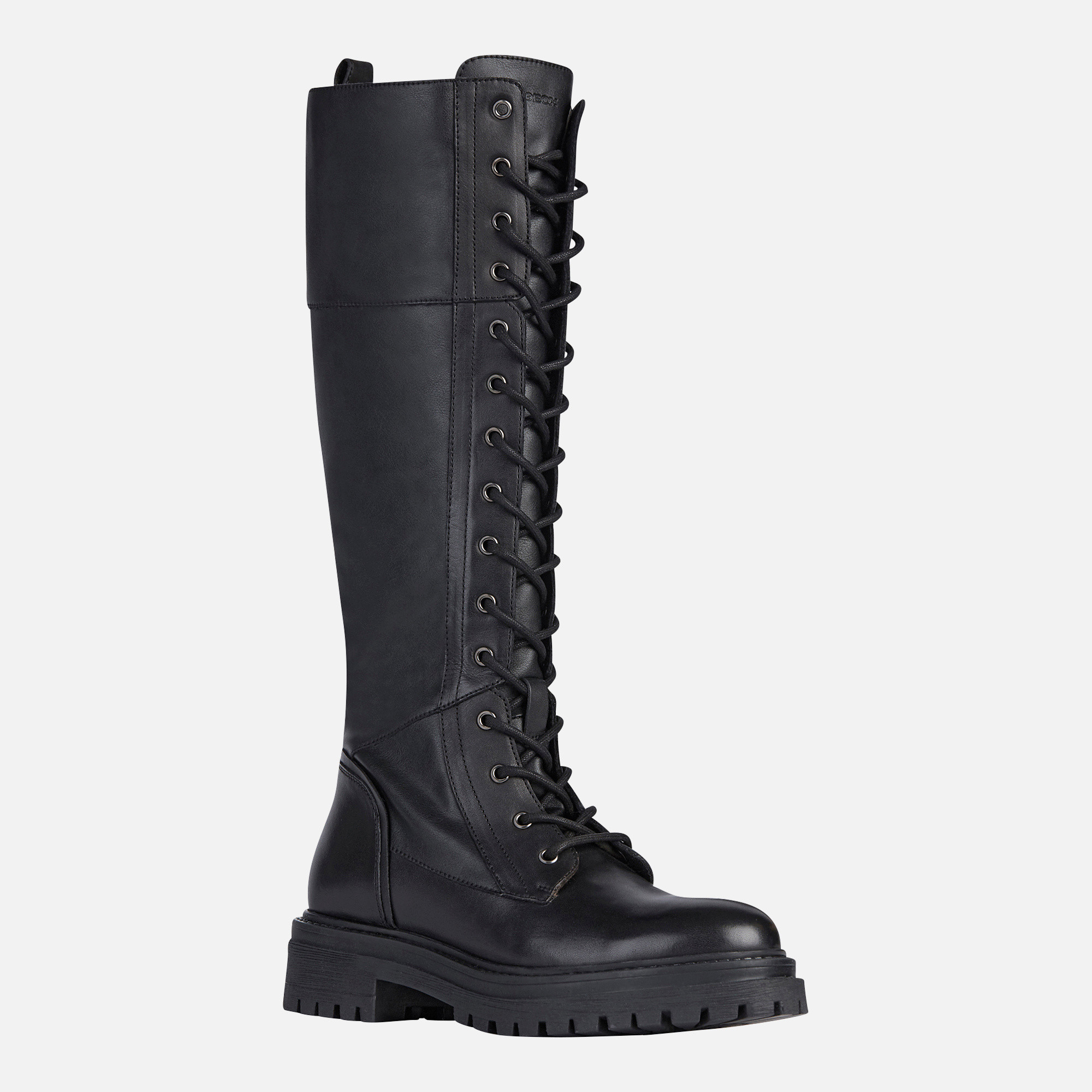 Botte confortable et respirante avec un style moderne et décontracté.