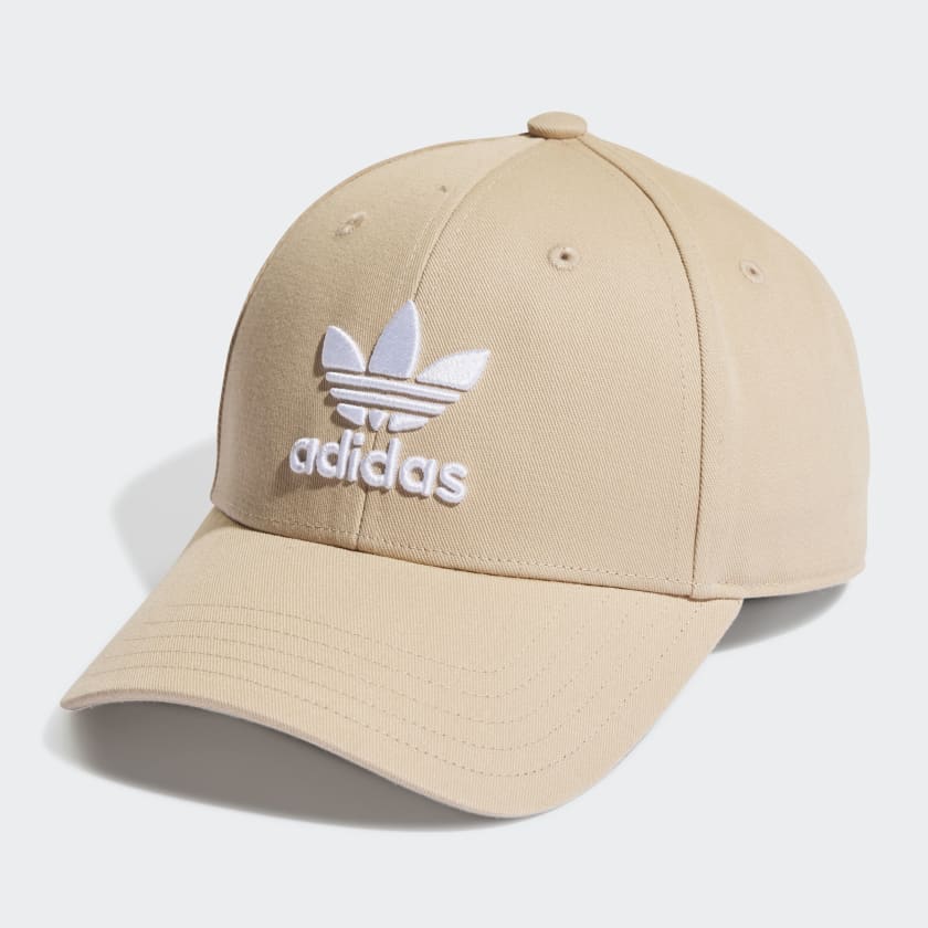 Ayez fière allure avec cette casquette de baseball à visière incurvée.