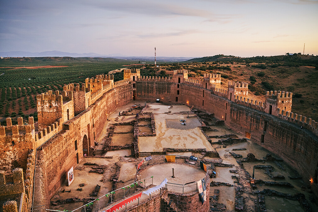 Cette jolie ville médiévale possède le château le mieux conservé d'Espagne : l'un des châteaux à visiter avant de mourir 