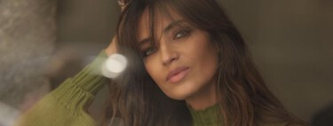 Sara Carbonero a un moyen de faire des folies sur la mode dans le froid : Avec Zara, on peut la copier pour pas cher