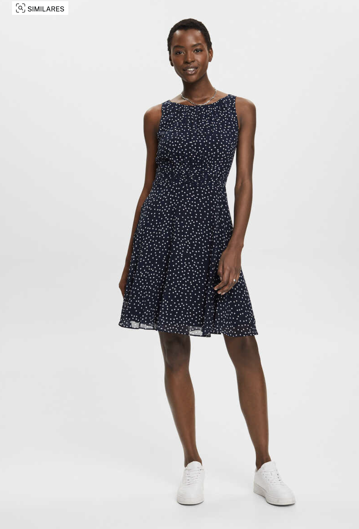 Robe courte en mousseline à la taille